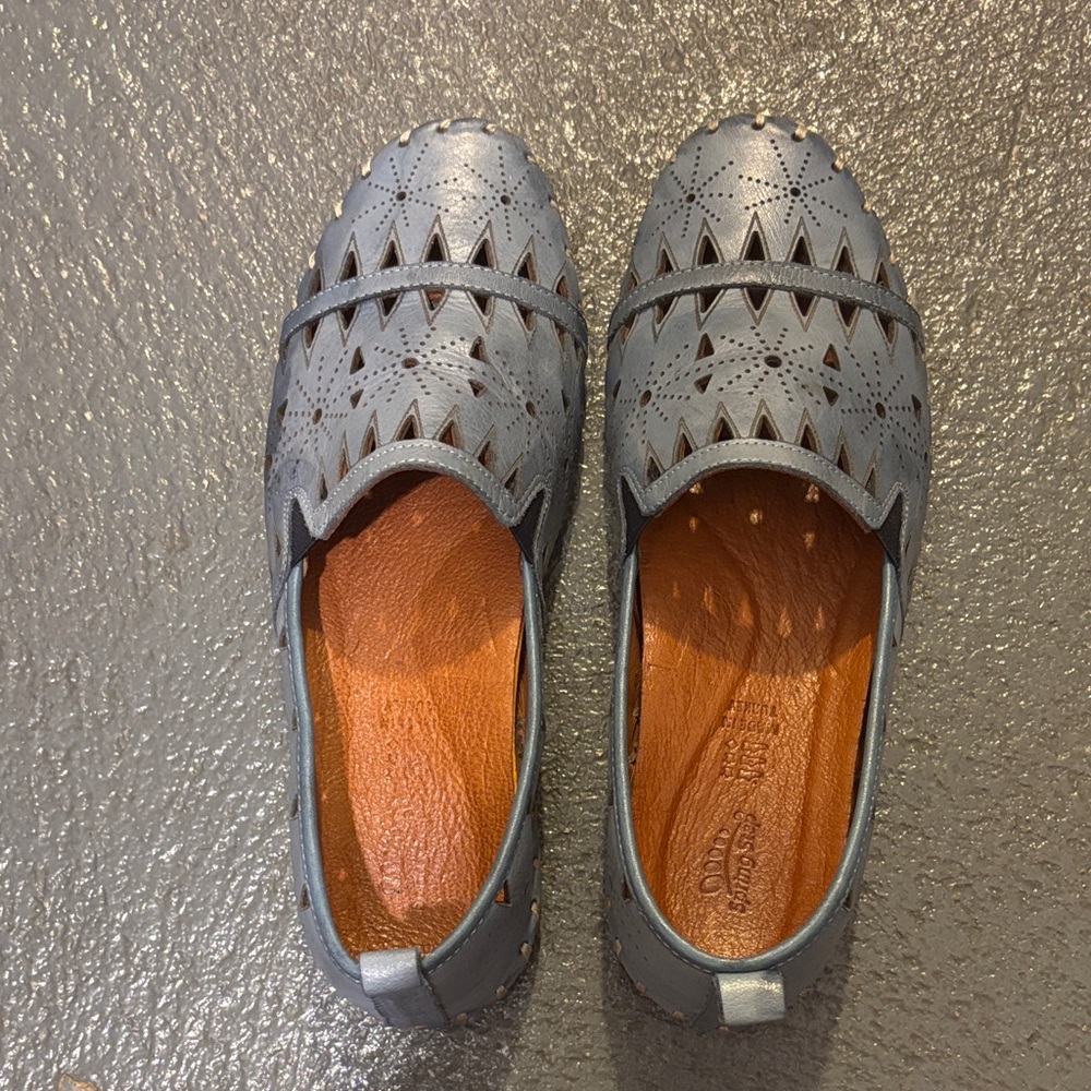 Spring Step Blue Perforated Flats